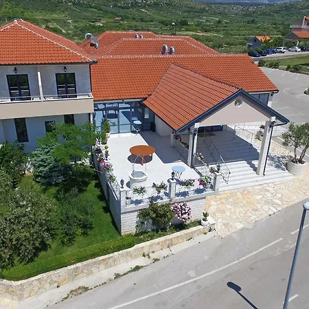 Ave Maria Alojamento de Acomodação e Pequeno-almoço