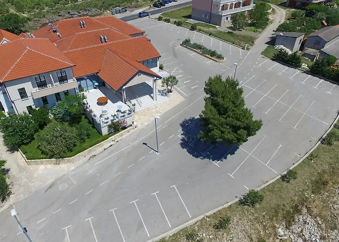 Ave Maria فندق مبيت وإفطار Vrpolje